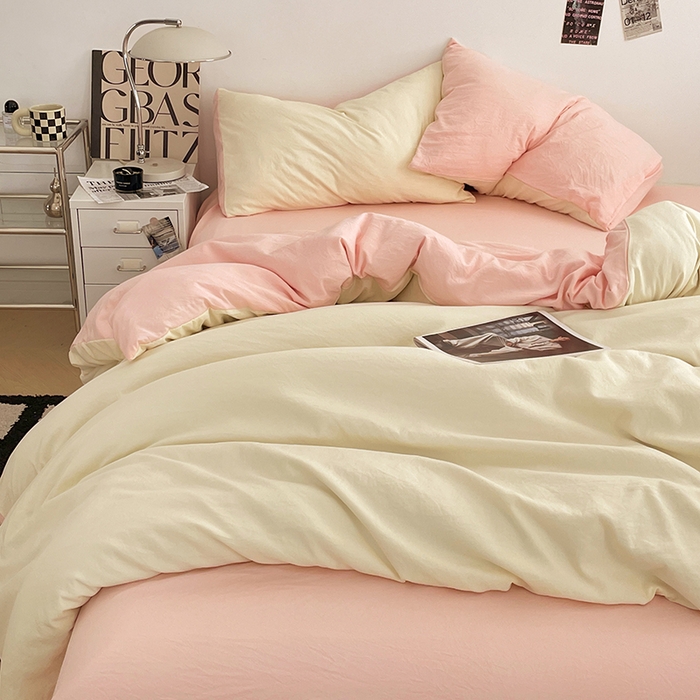 91家纺网 家纺一手货源 找家纺 优尚佳生活馆 2025新款ins风超柔褶皱亲肤磨毛水洗棉四件套双拼系列（风格一） 柠檬粉