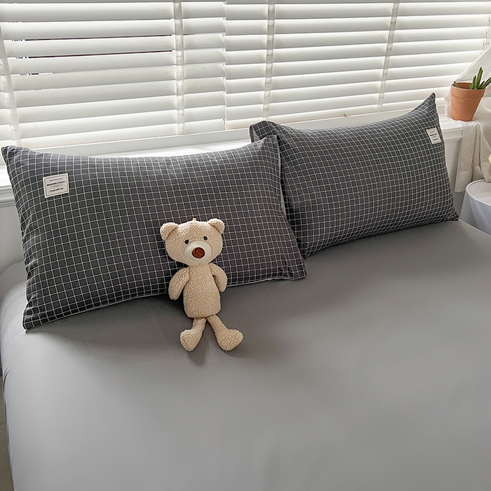 91家纺网 家纺一手货源 找家纺 优尚佳生活馆 2025新款无印风亲肤磨毛四件套-格子 黑小格