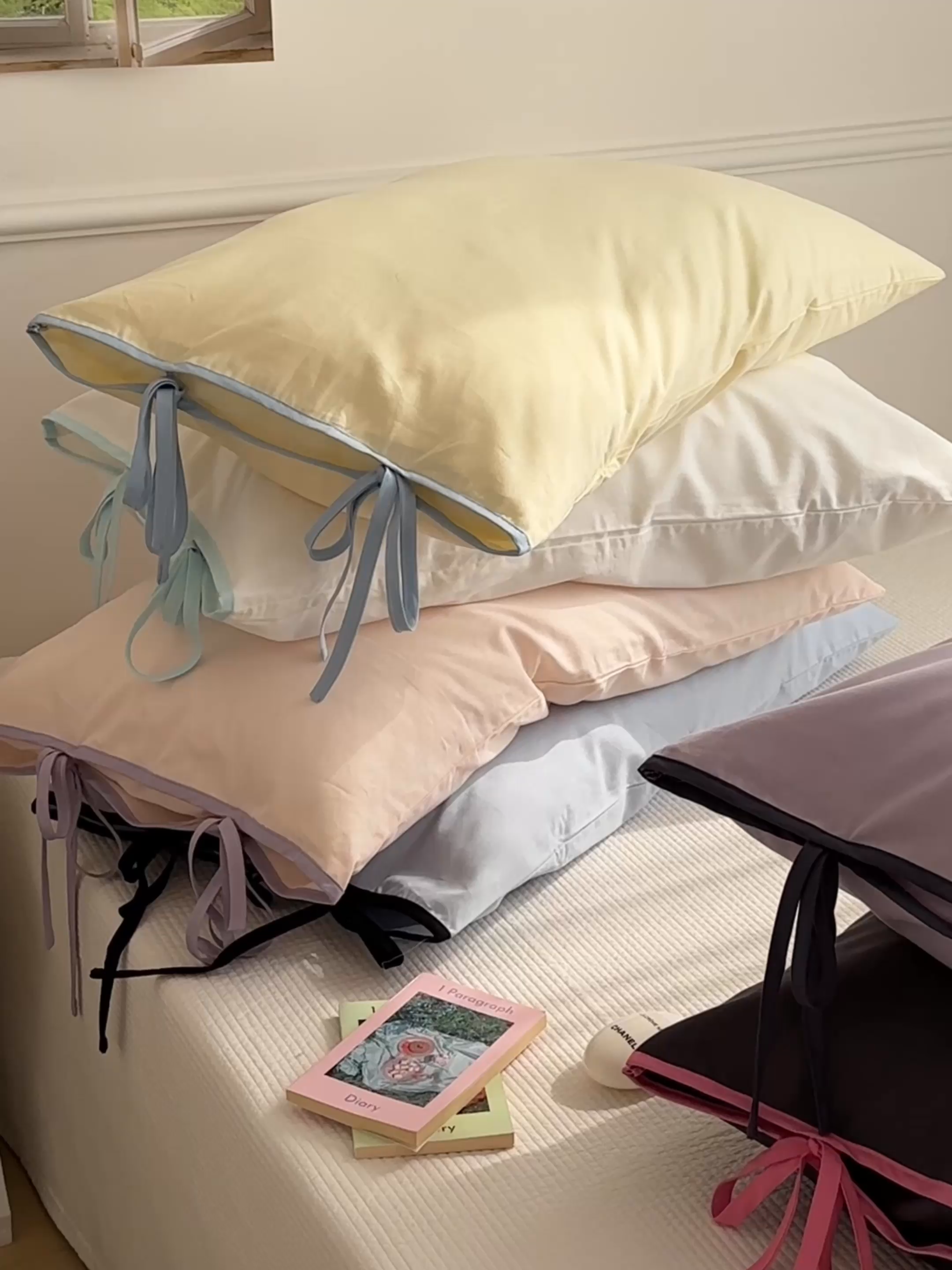 91家纺网 家纺一手货源 找家纺 （总）尺素 2025新款纯棉绑带款ins风博主单枕套全棉成人枕头套纯色蝴蝶结枕芯枕套