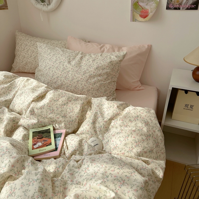 91家纺网 家纺一手货源 找家纺 （总）尺素 2025新款田园小清新纯棉四件套出口韩国ins博主风全棉被套纯色加大床单1.8床笠印花枕套学生宿舍三件套