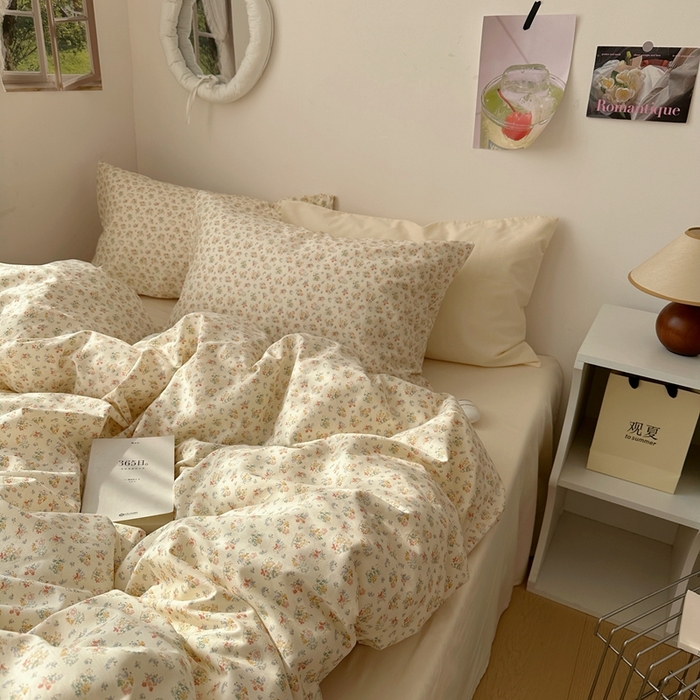 91家纺网 家纺一手货源 找家纺 尺素 2025新款田园小清新纯棉四件套出口韩国ins博主风全棉被套纯色加大床单1.8床笠印花枕套学生宿舍三件套 花似锦 奶白