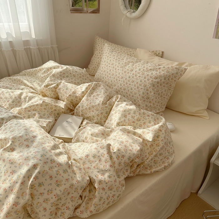 91家纺网 家纺一手货源 找家纺 尺素 2025新款田园小清新纯棉四件套出口韩国ins博主风全棉被套纯色加大床单1.8床笠印花枕套学生宿舍三件套 花似锦 奶白