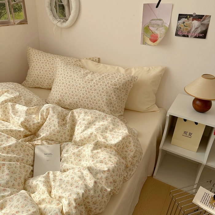 91家纺网 家纺一手货源 找家纺 尺素 2025新款田园小清新纯棉四件套出口韩国ins博主风全棉被套纯色加大床单1.8床笠印花枕套学生宿舍三件套 花似锦 奶白