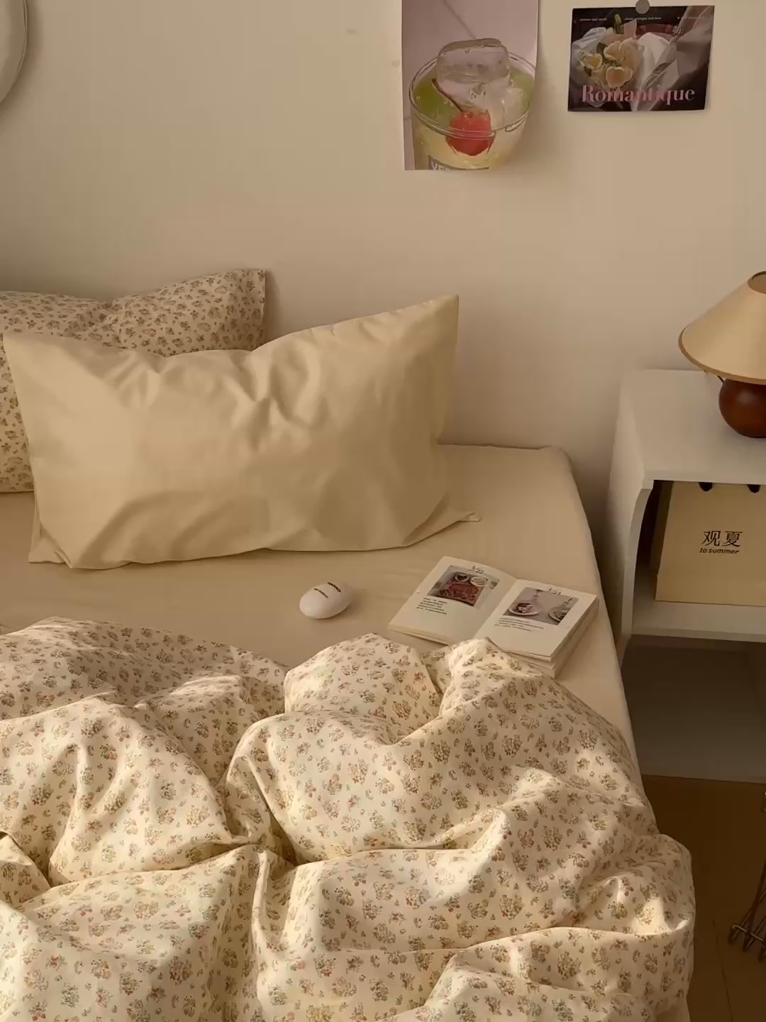 91家纺网 家纺一手货源 找家纺 尺素 2025新款田园小清新纯棉四件套出口韩国ins博主风全棉被套纯色加大床单1.8床笠印花枕套学生宿舍三件套 花似锦 奶白