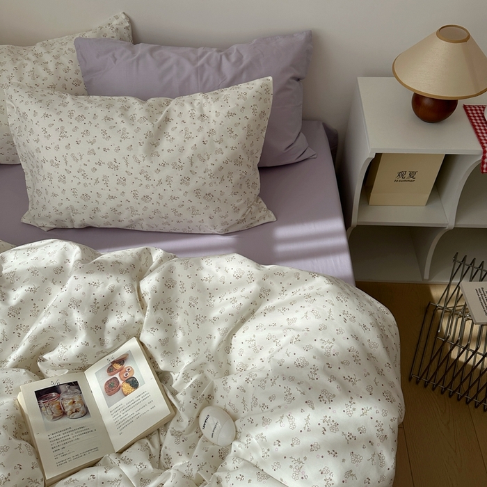 91家纺网 家纺一手货源 找家纺 尺素 2025新款田园小清新纯棉四件套出口韩国ins博主风全棉被套纯色加大床单1.8床笠印花枕套学生宿舍三件套 紫鸢千夏紫