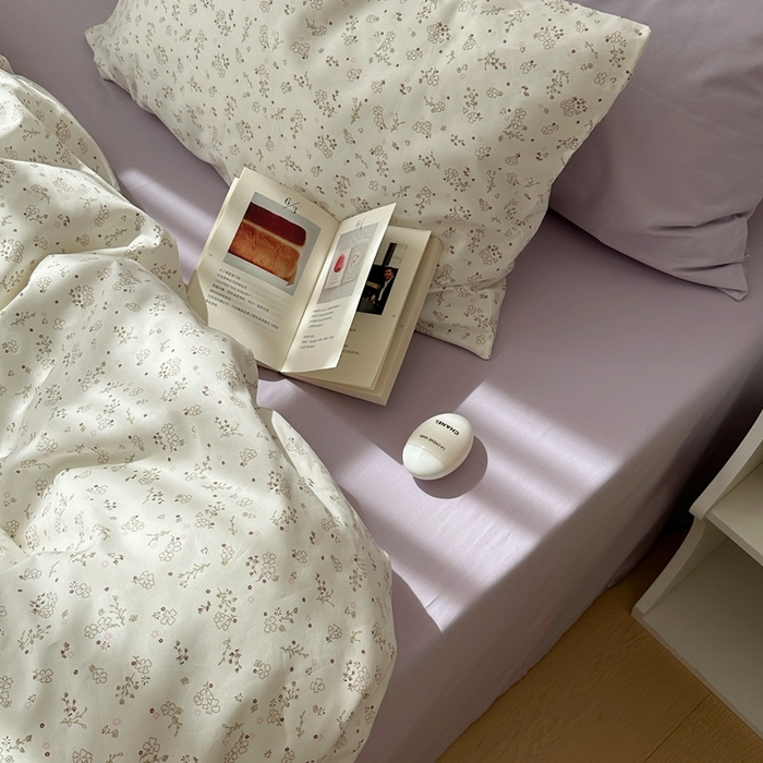 91家纺网 家纺一手货源 找家纺 尺素 2025新款田园小清新纯棉四件套出口韩国ins博主风全棉被套纯色加大床单1.8床笠印花枕套学生宿舍三件套 紫鸢千夏紫