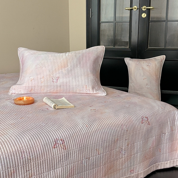 91家纺网 家纺一手货源 找家纺 （总）2025新款幻蝶系列奥地利进口兰精天丝床盖三件套双面可用可搭同款夏被（提供买家秀）