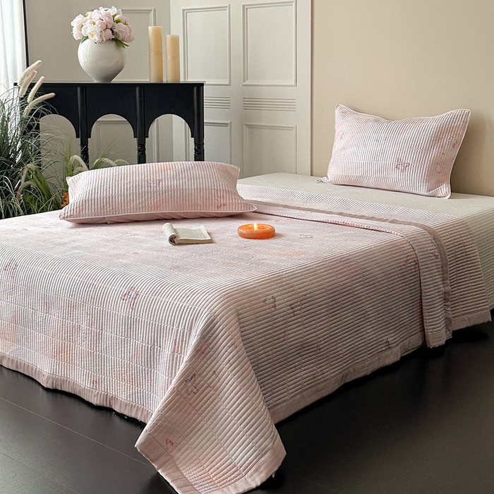 91家纺网 家纺一手货源 找家纺 （总）2025新款幻蝶系列奥地利进口兰精天丝床盖三件套双面可用可搭同款夏被（提供买家秀）