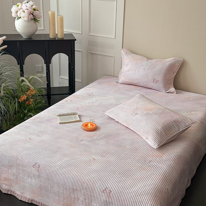 91家纺网 家纺一手货源 找家纺 （总）2025新款幻蝶系列奥地利进口兰精天丝床盖三件套双面可用可搭同款夏被（提供买家秀）