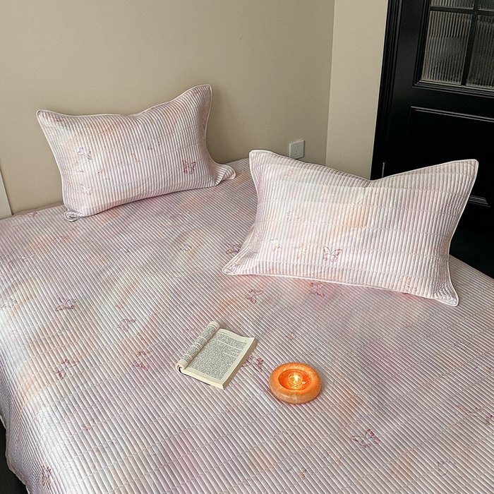 91家纺网 家纺一手货源 找家纺 （总）2025新款幻蝶系列奥地利进口兰精天丝床盖三件套双面可用可搭同款夏被（提供买家秀）