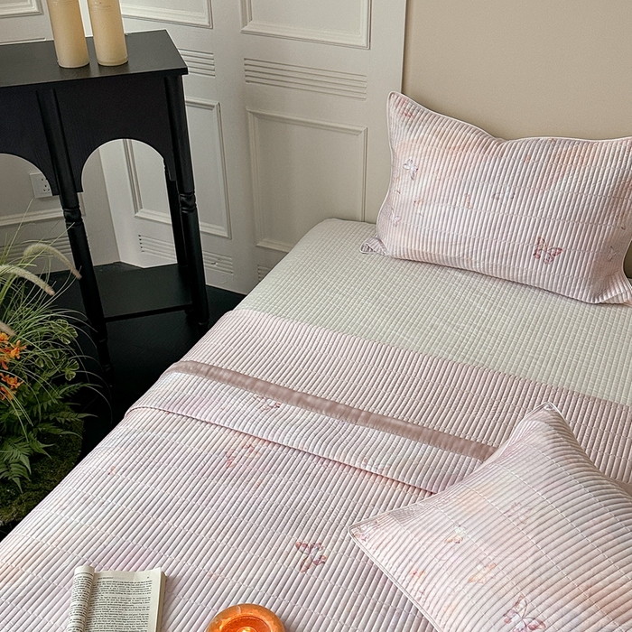 91家纺网 家纺一手货源 找家纺 （总）2025新款幻蝶系列奥地利进口兰精天丝床盖三件套双面可用可搭同款夏被（提供买家秀）