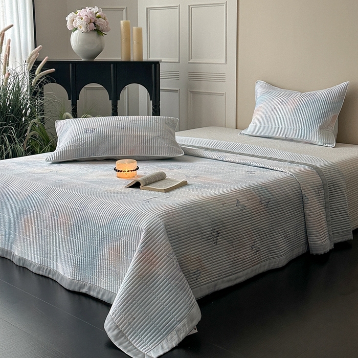 91家纺网 家纺一手货源 找家纺 2025新款幻蝶系列奥地利进口兰精天丝床盖三件套双面可用可搭同款夏被（提供买家秀） 幻蝶-蓝