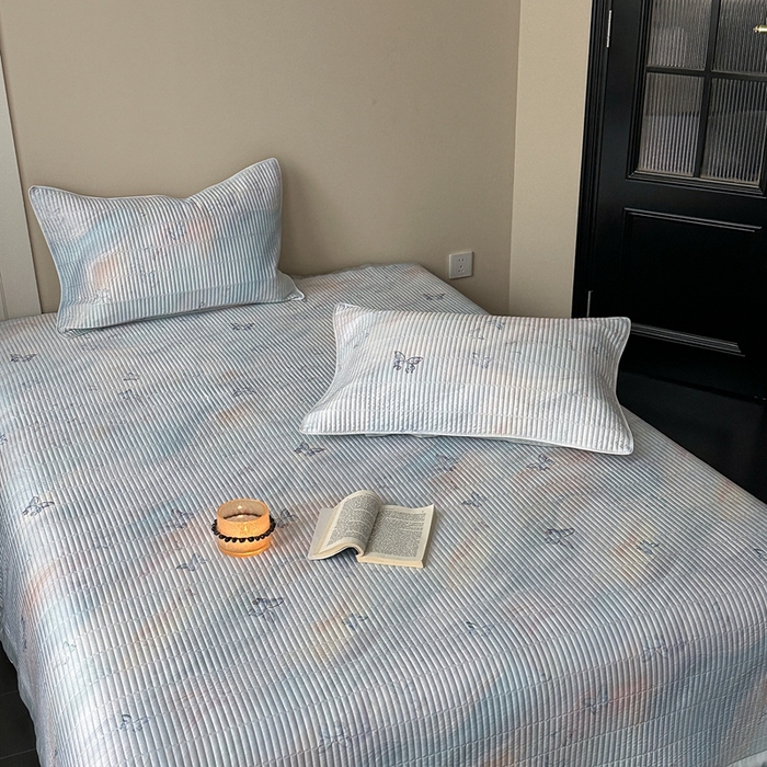 91家纺网 家纺一手货源 找家纺 2025新款幻蝶系列奥地利进口兰精天丝床盖三件套双面可用可搭同款夏被（提供买家秀） 幻蝶-蓝