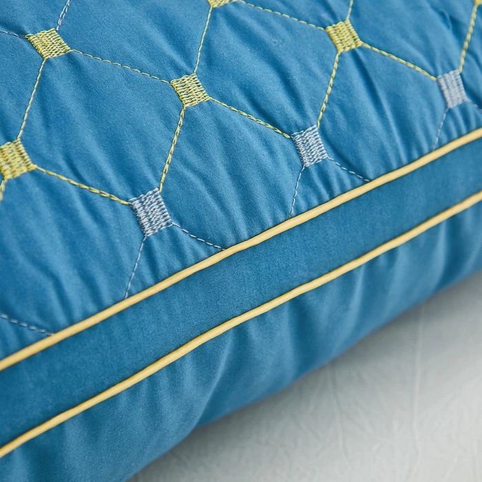 91家纺网 家纺一手货源 找家纺 雅晨枕芯 2025新款满天星双边立体枕头枕芯 蓝48x74cm 中枕 