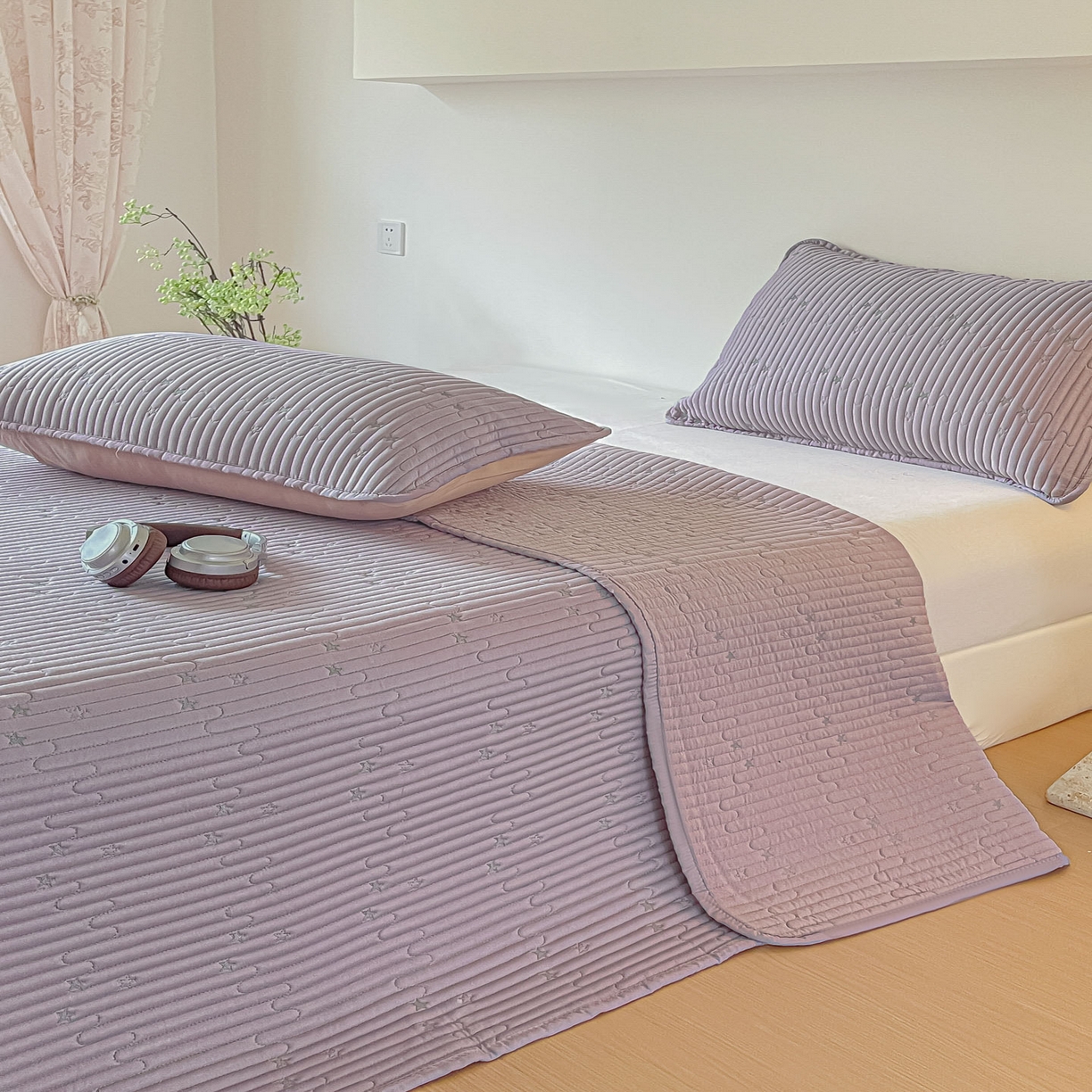 91家纺网 家纺一手货源 找家纺 （总）恒尚居 2025新款莫代尔天丝夏季床盖绗缝星星刺绣夹棉床单三件套