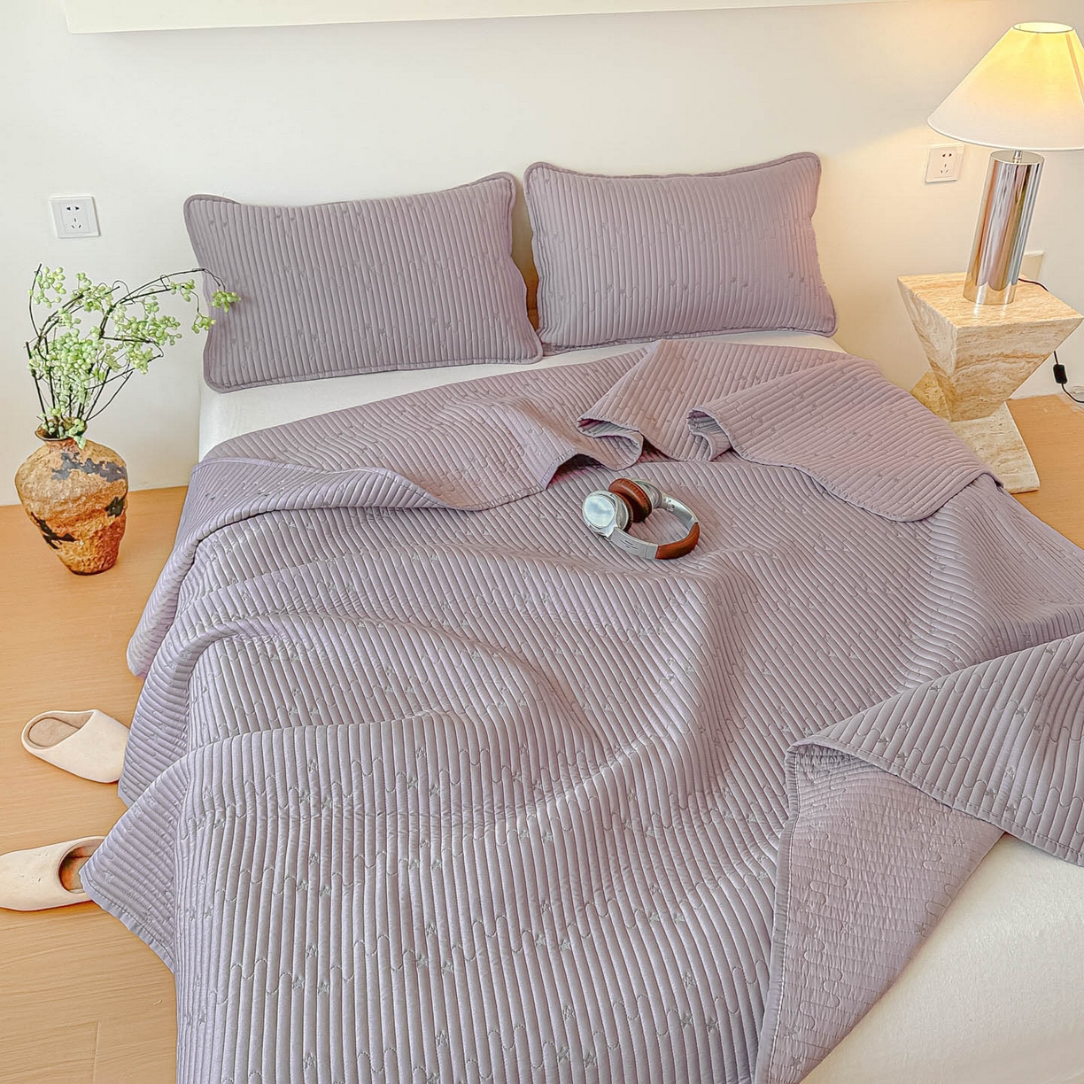 91家纺网 家纺一手货源 找家纺 （总）恒尚居 2025新款莫代尔天丝夏季床盖绗缝星星刺绣夹棉床单三件套