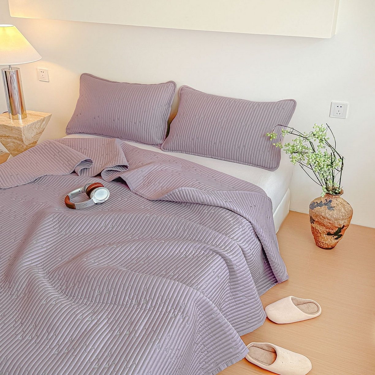 91家纺网 家纺一手货源 找家纺 （总）恒尚居 2025新款莫代尔天丝夏季床盖绗缝星星刺绣夹棉床单三件套