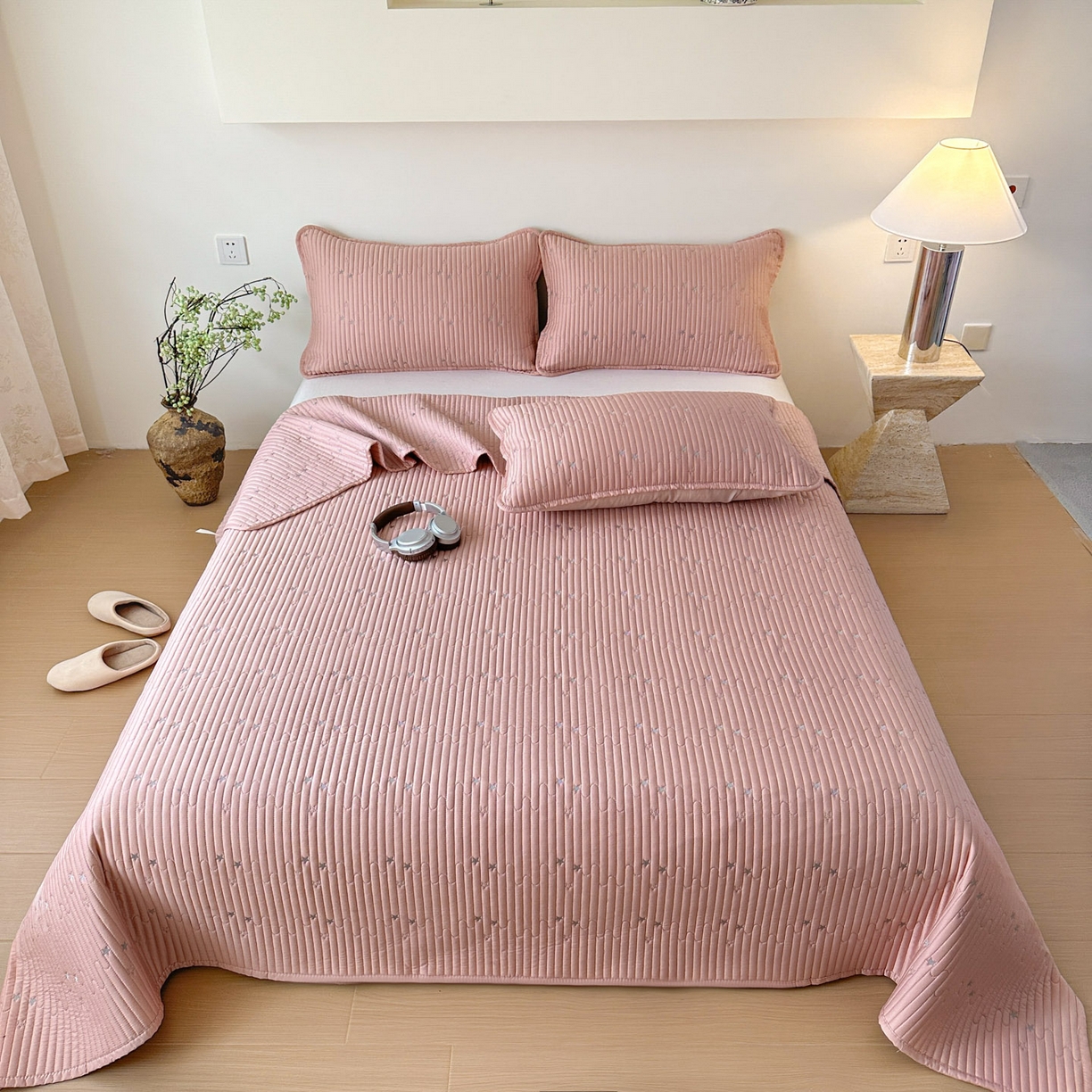 91家纺网 家纺一手货源 找家纺 恒尚居 2025新款莫代尔天丝夏季床盖绗缝星星刺绣夹棉床单三件套 星空-粉