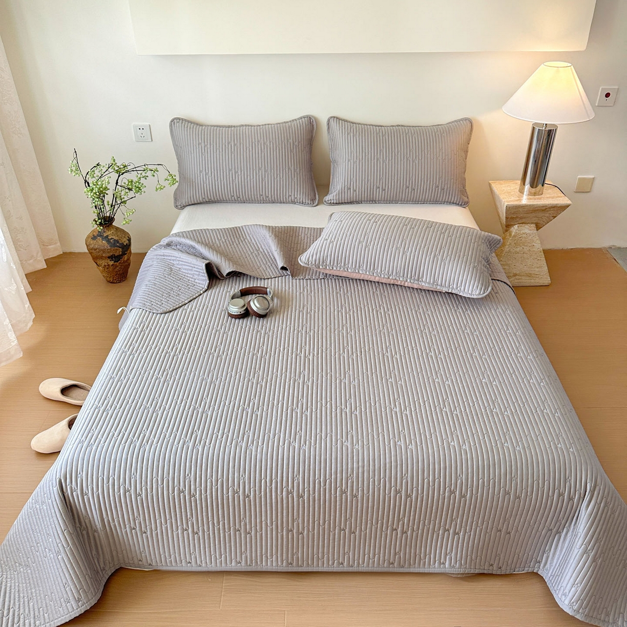 91家纺网 家纺一手货源 找家纺 恒尚居 2025新款莫代尔天丝夏季床盖绗缝星星刺绣夹棉床单三件套 星空-灰