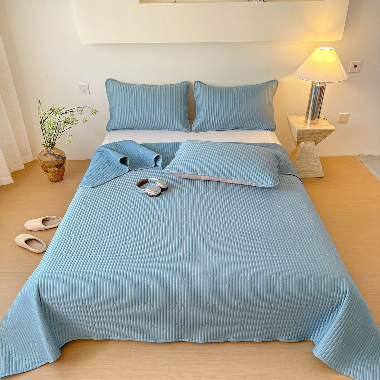 91家纺网 家纺一手货源 找家纺 恒尚居 2025新款莫代尔天丝夏季床盖绗缝星星刺绣夹棉床单三件套 星空-蓝