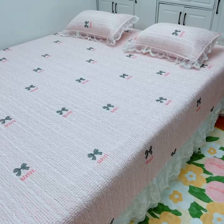 91家纺网 家纺一手货源 找家纺 暖居 2025新款纯棉大蕾丝榻榻米农村大炕盖支持定制 粉色蝴蝶结仙女款