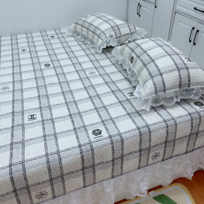 91家纺网 家纺一手货源 找家纺 暖居 2025新款纯棉大蕾丝榻榻米农村大炕盖支持定制 小香格子仙女款