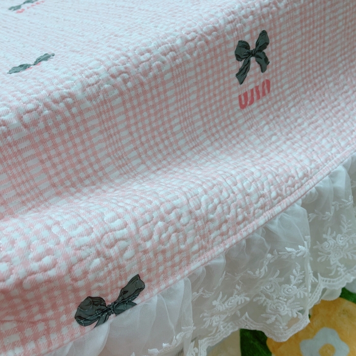 91家纺网 家纺一手货源 找家纺 暖居 2025新款纯棉大蕾丝榻榻米农村大炕盖支持定制 粉色蝴蝶结仙女款