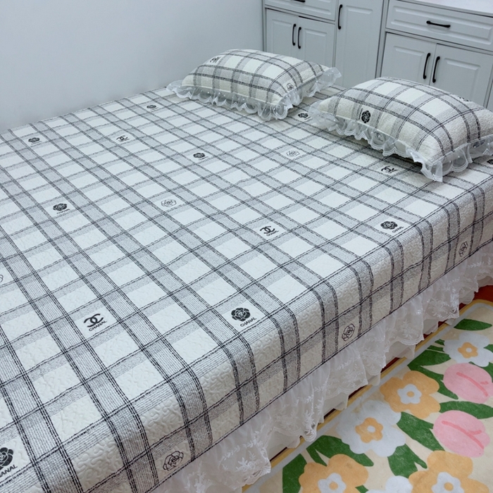 91家纺网 家纺一手货源 找家纺 暖居 2025新款纯棉大蕾丝榻榻米农村大炕盖支持定制 小香格子仙女款