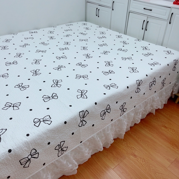 91家纺网 家纺一手货源 找家纺 暖居 2025新款纯棉大蕾丝榻榻米农村大炕盖支持定制 蝴蝶结白仙女款