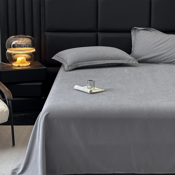 91家纺网 家纺一手货源 找家纺 优梦莱 2025春夏新款抗菌防螨单床单单床单-场景一 魅影灰