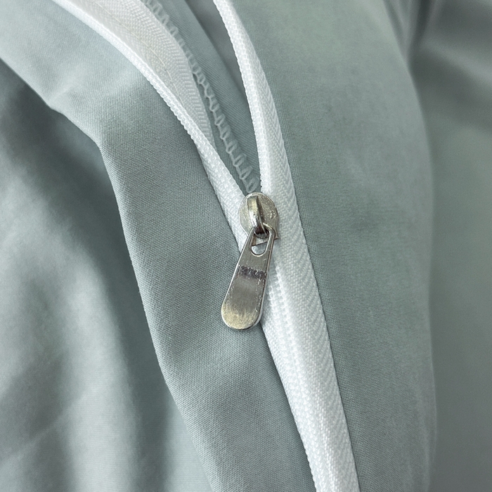 91家纺网 家纺一手货源 找家纺 优梦莱 2025春夏新款抗菌防螨单床单单床单-场景一 浅灰绿