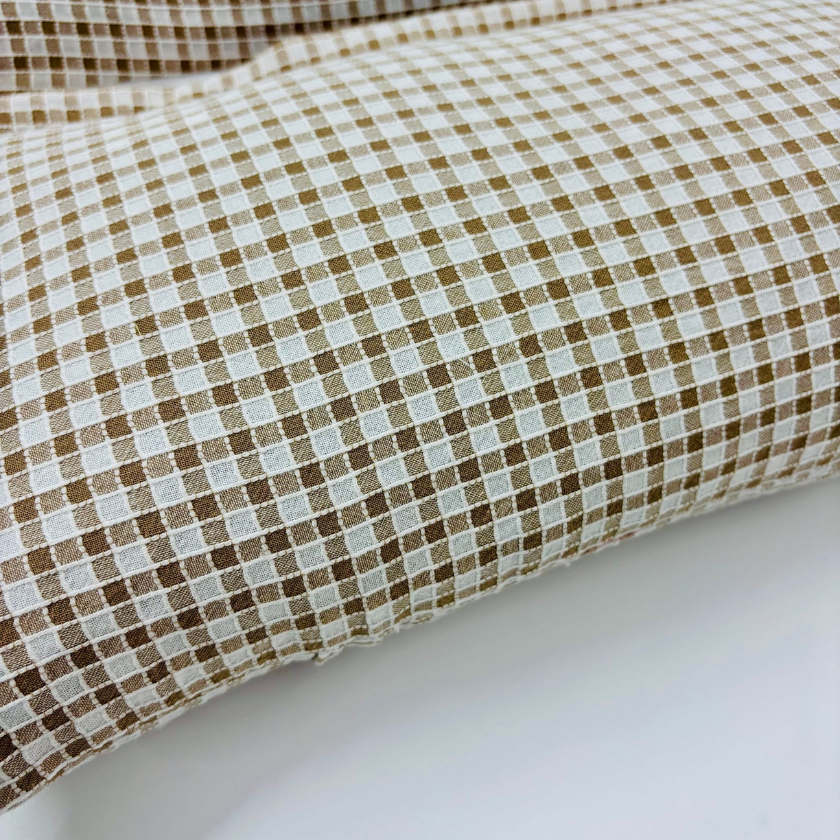 91家纺网 家纺一手货源 找家纺 露函家居 2025新款二合一组合款反牵引荞麦枕（甜荞）枕芯枕头 咖色 三角枕44x14x14cm+方枕42x22x7cm/只