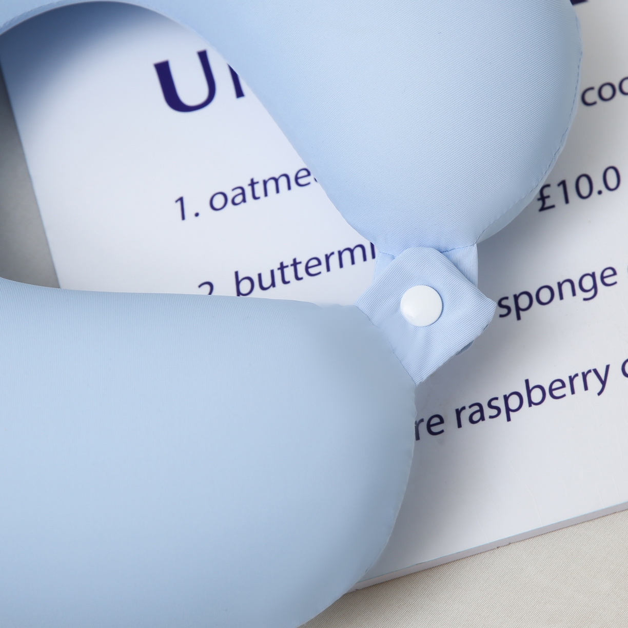 91家纺网 家纺一手货源 找家纺 露函家居 ‌2025新款U型大头护颈枕枕芯枕头 天空蓝 29x30cm/只