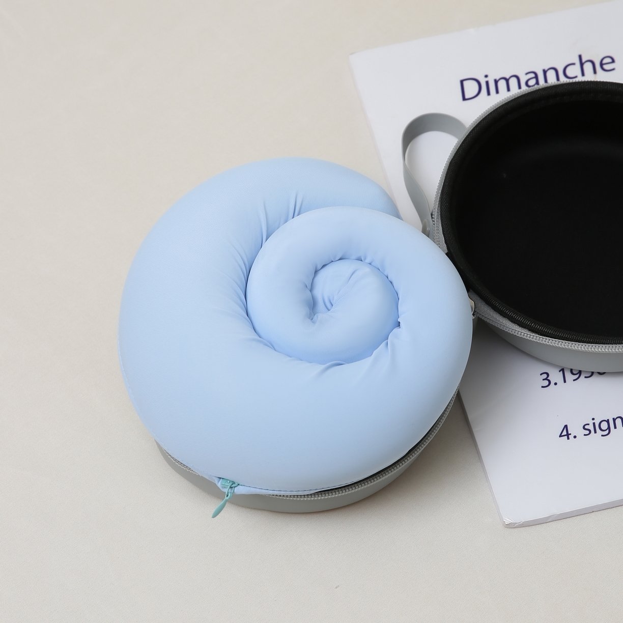 91家纺网 家纺一手货源 找家纺 露函家居 ‌2025新款U型大头护颈枕枕芯枕头 天空蓝 29x30cm/只