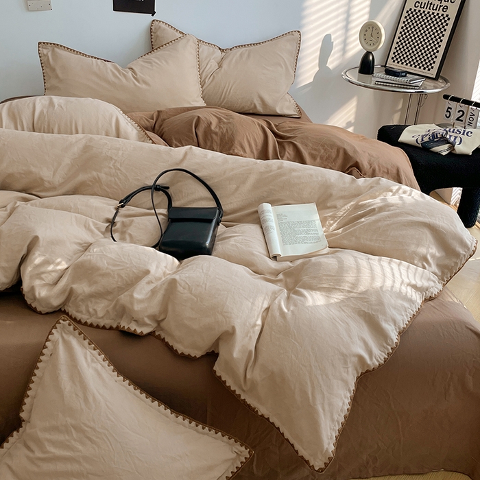 91家纺网 家纺一手货源 找家纺 思诺羽床笠 2025新款水洗棉贝壳边四件套系列 贝壳边+浅卡其+深咖