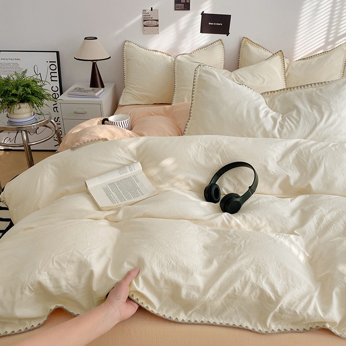 91家纺网 家纺一手货源 找家纺 思诺羽床笠 2025新款水洗棉贝壳边四件套系列 贝壳边-奶油黄+浅米咖