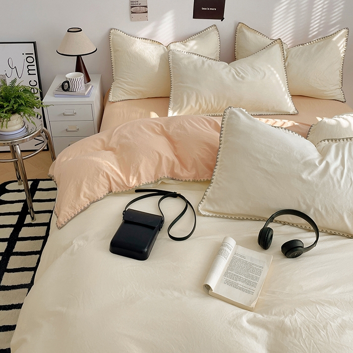 91家纺网 家纺一手货源 找家纺 思诺羽床笠 2025新款水洗棉贝壳边四件套系列 贝壳边-奶油黄+浅米咖