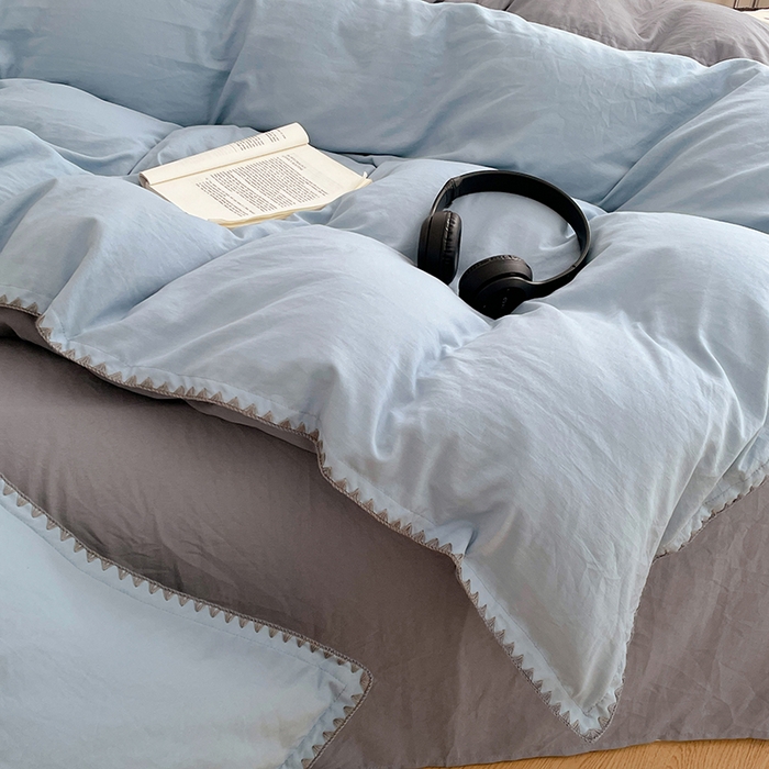 91家纺网 家纺一手货源 找家纺 思诺羽床笠 2025新款水洗棉贝壳边四件套系列 贝壳边-海盐蓝+优雅灰