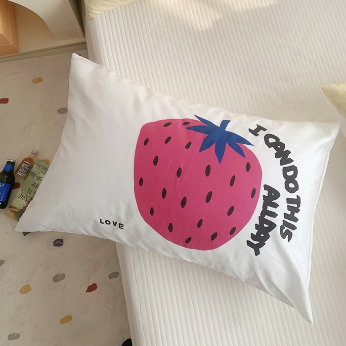 91家纺网 家纺一手货源 找家纺 柚可家居 2024新款数码定版全棉单枕套系列-多巴胺系列二 多巴胺草莓