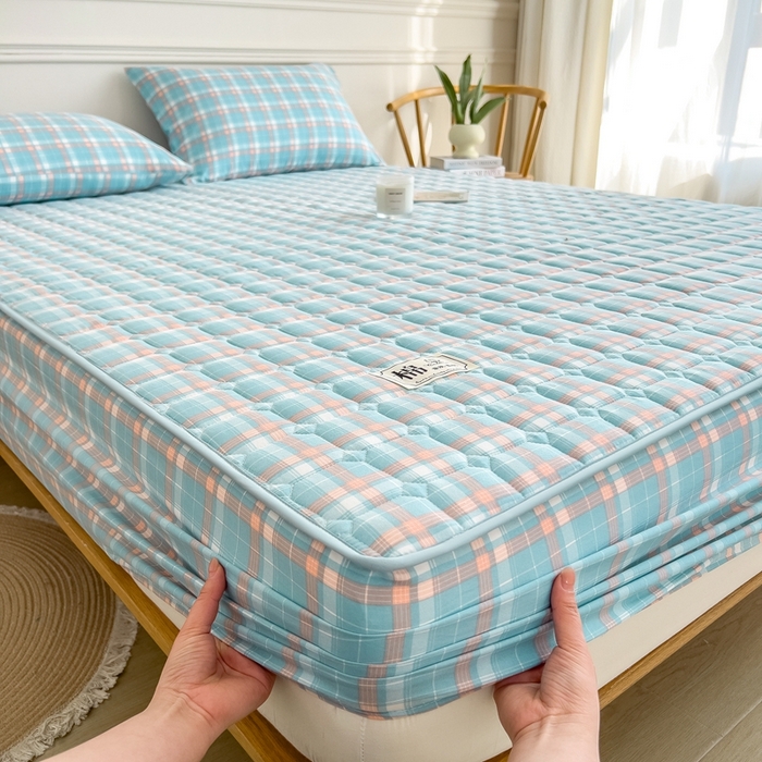 91家纺网 家纺一手货源 找家纺 希廷顿 2025新款色织水洗棉夹棉棉花床笠床笠单件单床笠 青春浅蓝