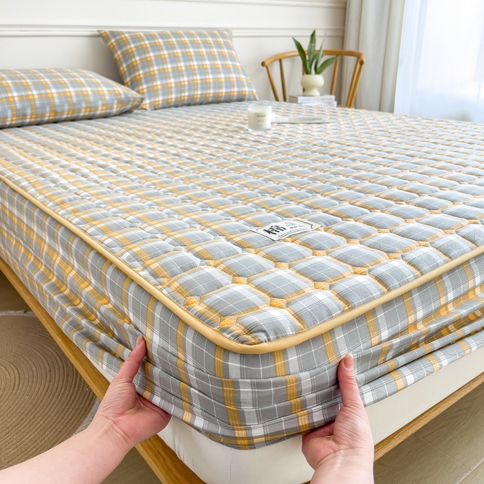 91家纺网 家纺一手货源 找家纺 希廷顿 2025新款色织水洗棉夹棉棉花床笠床笠单件单床笠 心语-咖