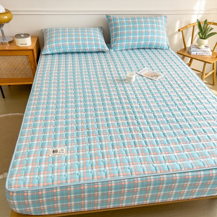 91家纺网 家纺一手货源 找家纺 希廷顿 2025新款色织水洗棉夹棉棉花床笠床笠单件单床笠 青春浅蓝