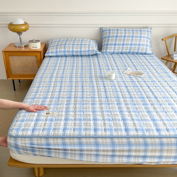 91家纺网 家纺一手货源 找家纺 希廷顿 2025新款色织水洗棉夹棉棉花床笠床笠单件单床笠 心语蓝