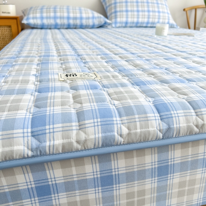 91家纺网 家纺一手货源 找家纺 希廷顿 2025新款色织水洗棉夹棉棉花床笠床笠单件单床笠 心语蓝