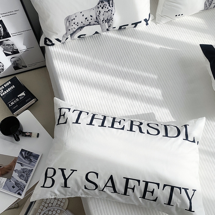 91家纺网 家纺一手货源 找家纺 柚可家居 2024新款数码定版全棉单枕套系列-斑点狗系列 萨菲