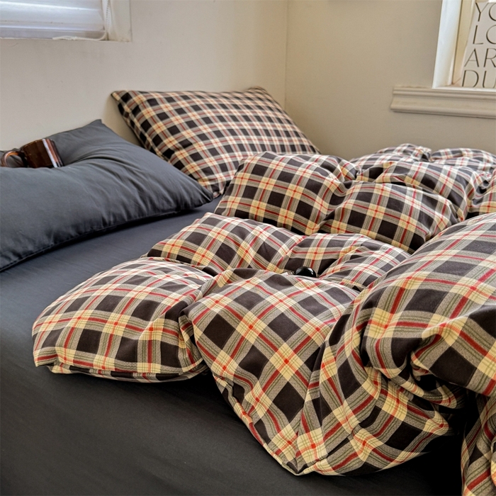 91家纺网 家纺一手货源 找家纺 多品2025新款无印风超柔水洗棉宿舍三件套 柏林+黑