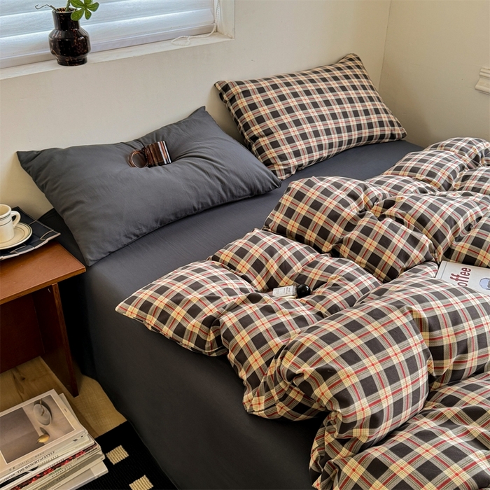 91家纺网 家纺一手货源 找家纺 多品2025新款无印风超柔水洗棉宿舍三件套 柏林+黑