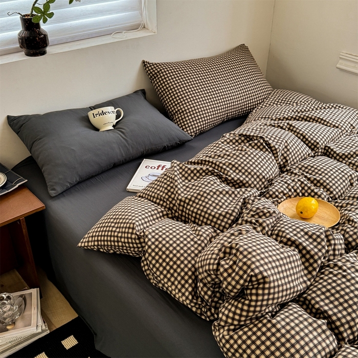 91家纺网 家纺一手货源 找家纺 多品2025新款无印风超柔水洗棉宿舍三件套 黑小格+黑