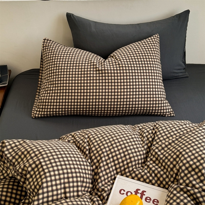 91家纺网 家纺一手货源 找家纺 多品2025新款无印风超柔水洗棉宿舍三件套 黑小格+黑