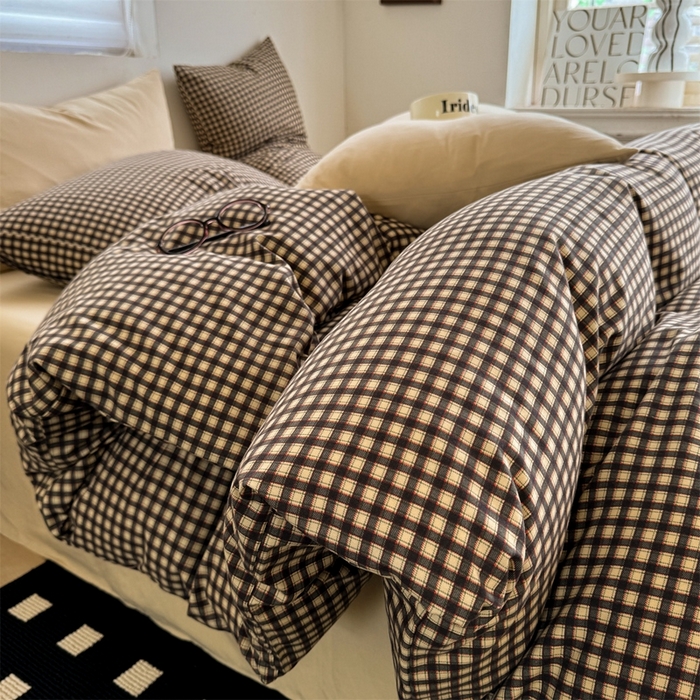 多品2025新款无印风超柔水洗棉宿舍三件套 黑小格+杏黄
